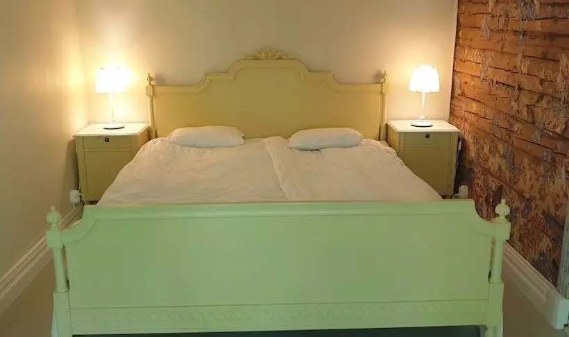 Aamiaismajoitus (B&B) Malistorpets Rosor Bed & Kitchen