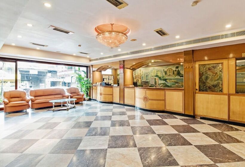 Отель Capital O 46248 Marjan International