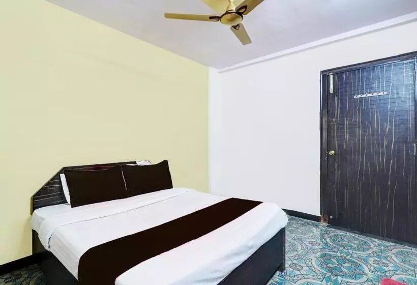 Hotelli Sai Samrat Inn