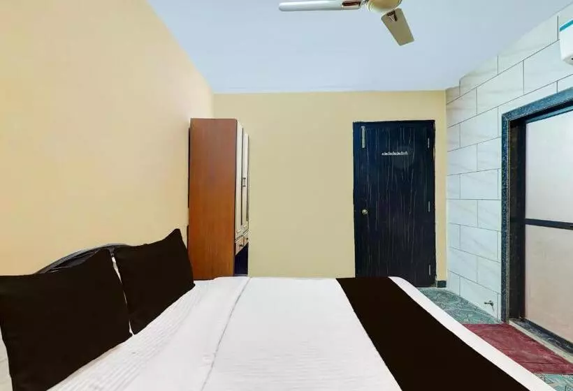 Hotelli Sai Samrat Inn