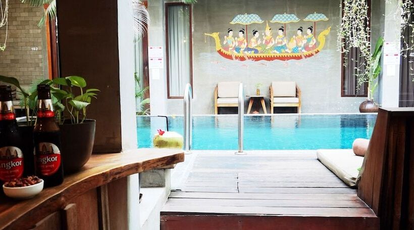 هتل Sarina Boutique