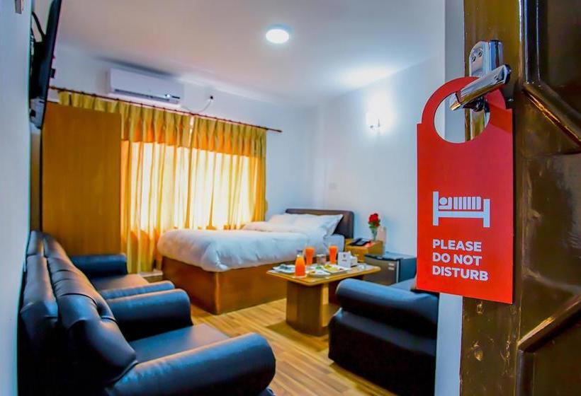 Oyo 104 Hotel Baltic Inn