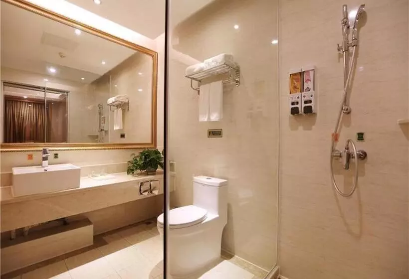 Vienna International Hotel Yantai Changjiang Road Xingyi Square Branch