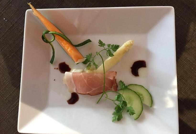 تختخواب و صبحانه Restaurant De L Europe