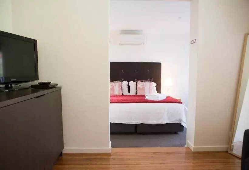 Furmston House & Studio