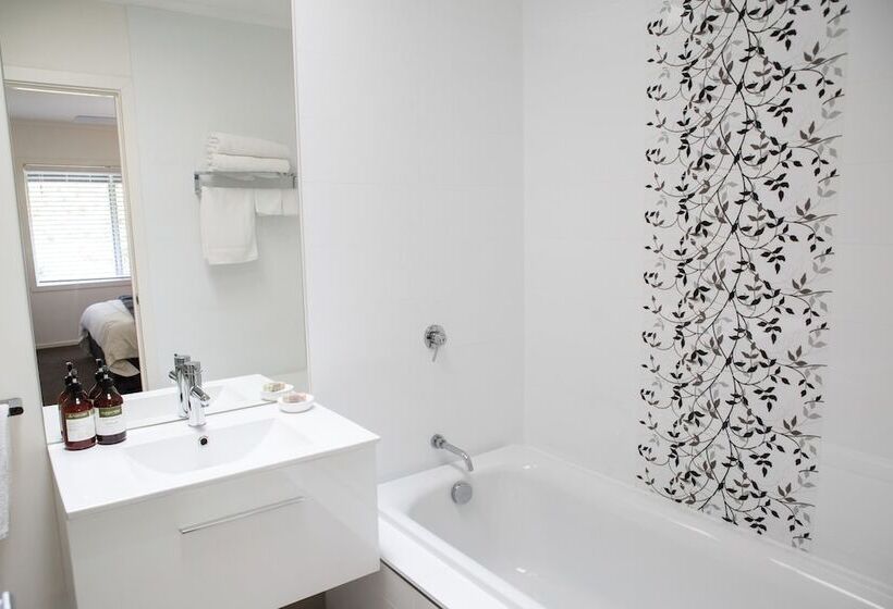 Furmston House & Studio