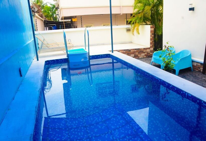 هتل J Gibson Suite