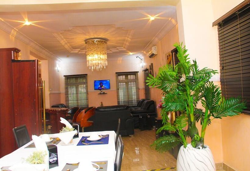 هتل J Gibson Suite