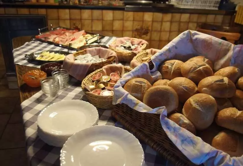 ホテル Landgasthof Waldrast