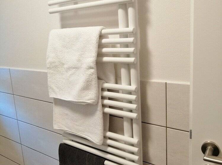 בית מלון כפרי Landgasthof Waldrast