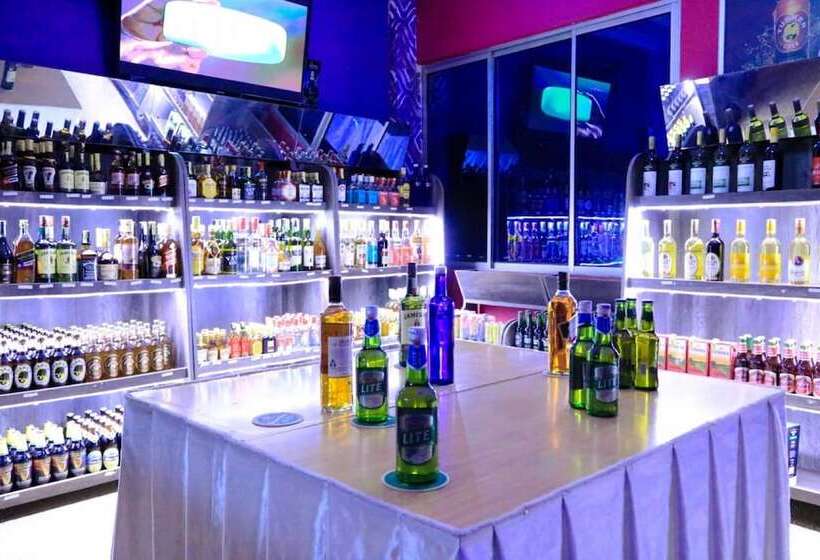 هتل Sakawa Towers County