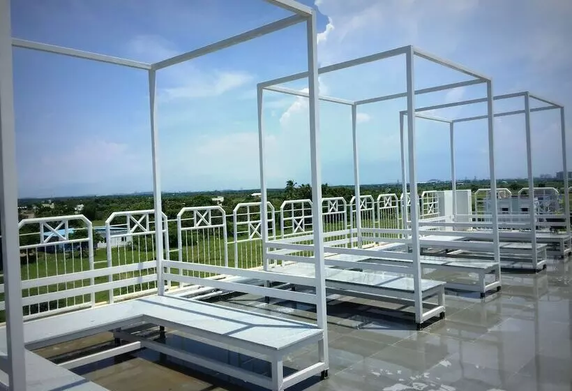 Hotelli Villa Highnest   Oragadam  Sriperumbudur