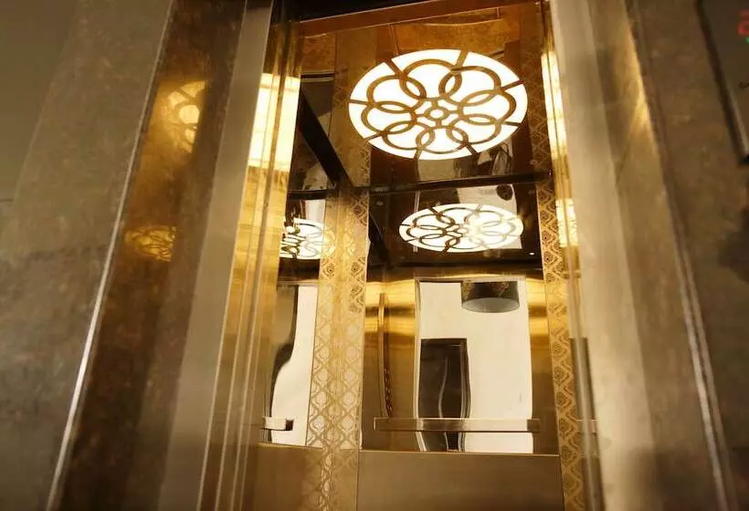 Hotelli Villa Highnest   Oragadam  Sriperumbudur