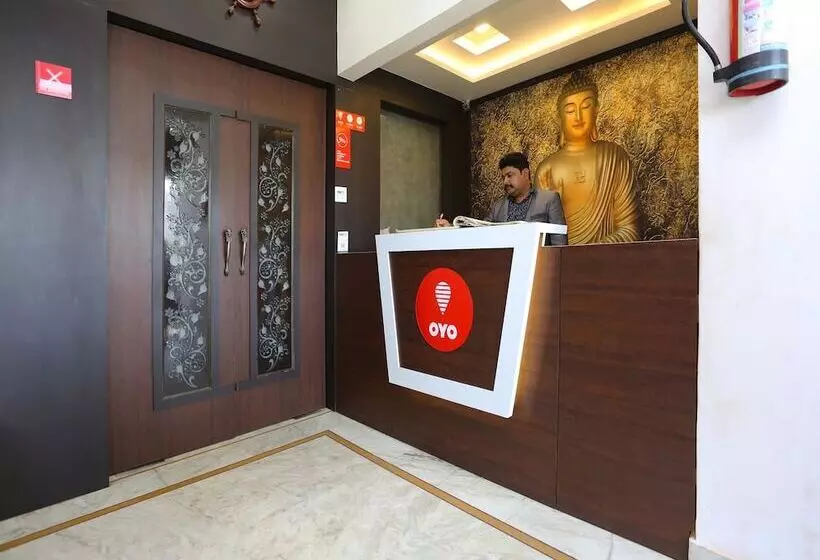 Capital O 10970 Hotel Krishna Palace