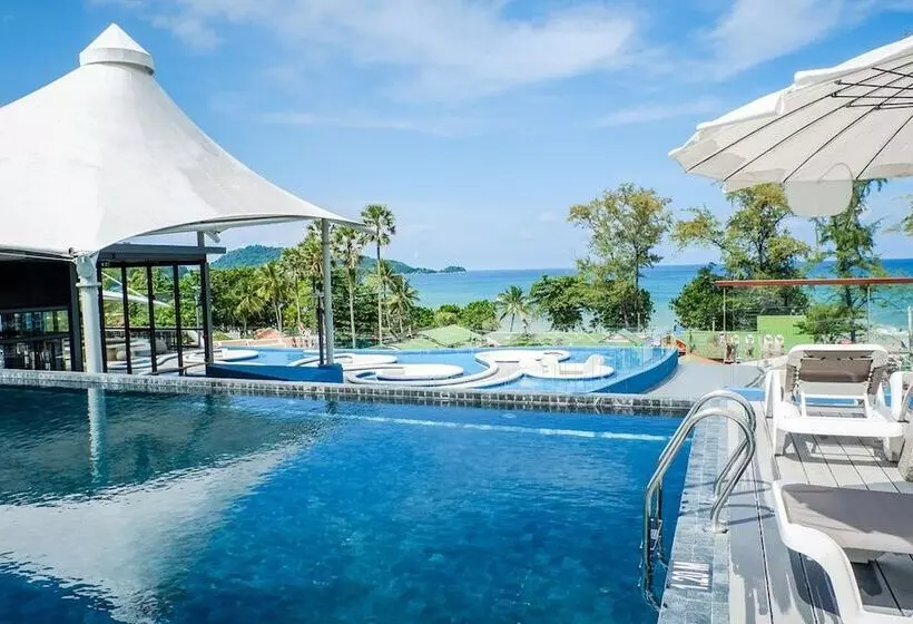 Hotelli Beyond Patong