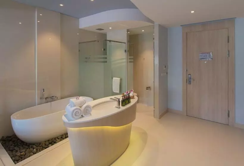 Hotelli Beyond Patong