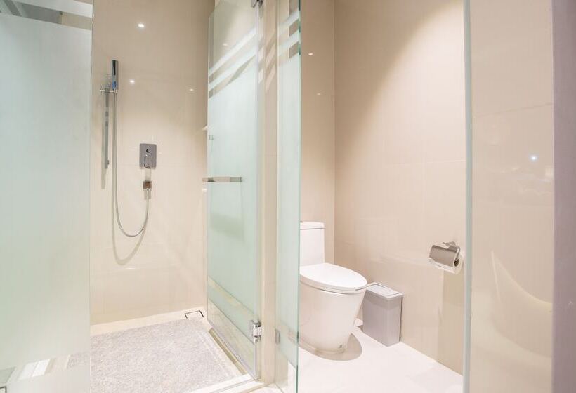 هتل Beyond Patong