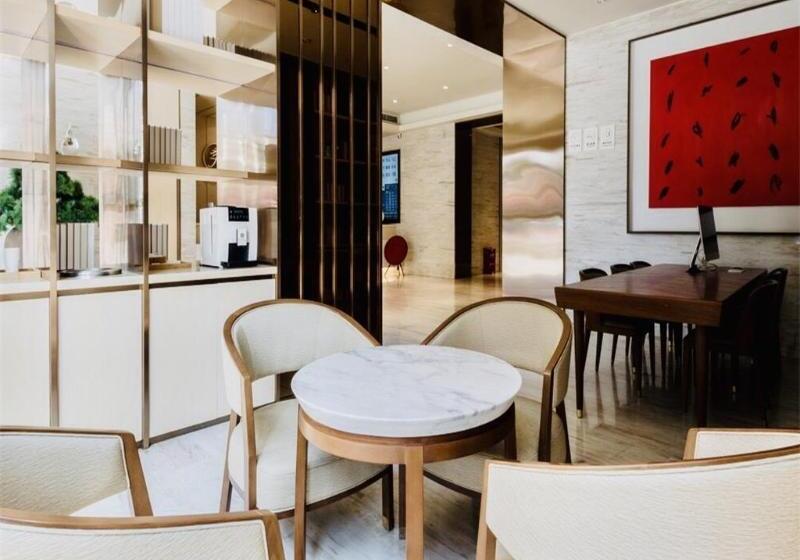 Отель Ji Chengdu Shuangliu Airport