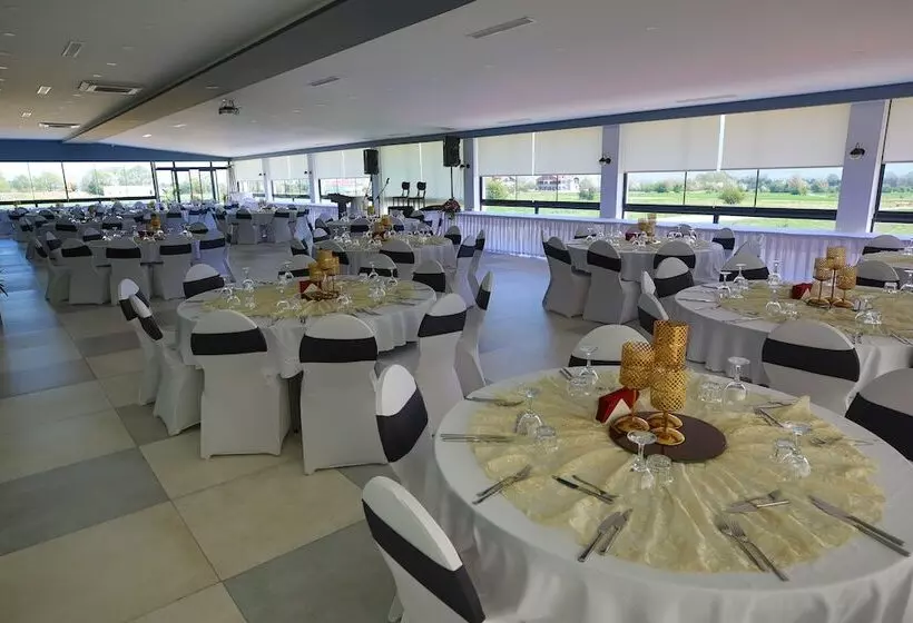 Karpalas City Hotel & Spa