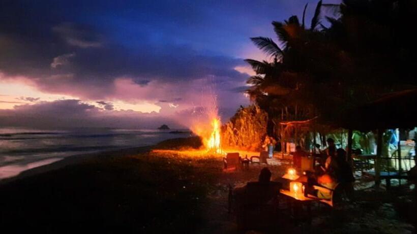 Hotel Kusuma S Lazy Left