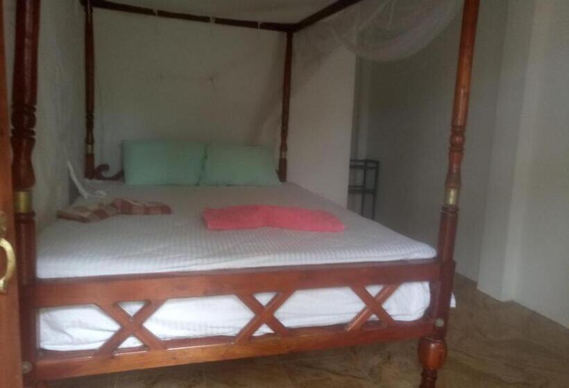 Hotel Kusuma S Lazy Left