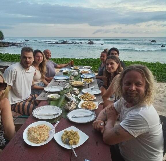 Hotel Kusuma S Lazy Left