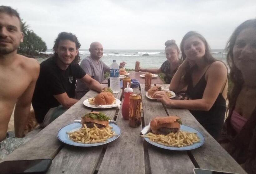 Hotel Kusuma S Lazy Left