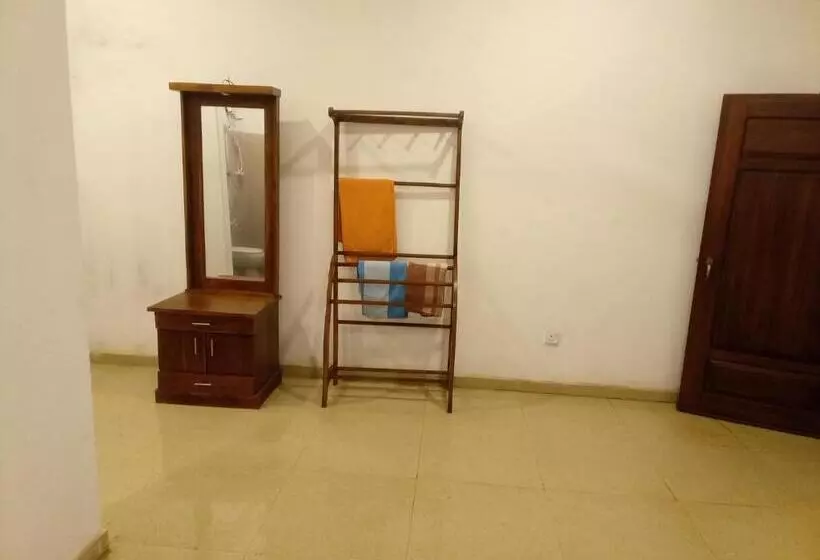 Hotelli Kusuma S Lazy Left