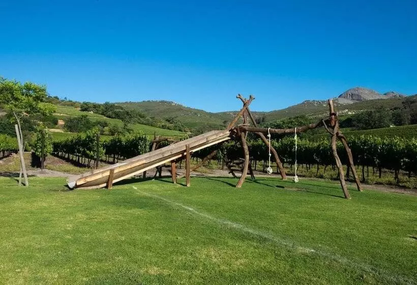 هتل Laborie Estate