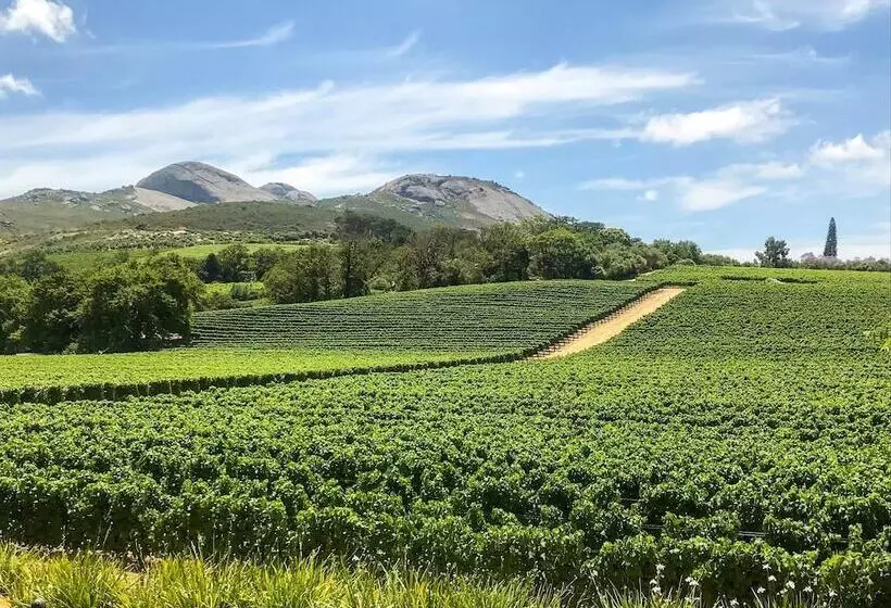 هتل Laborie Estate