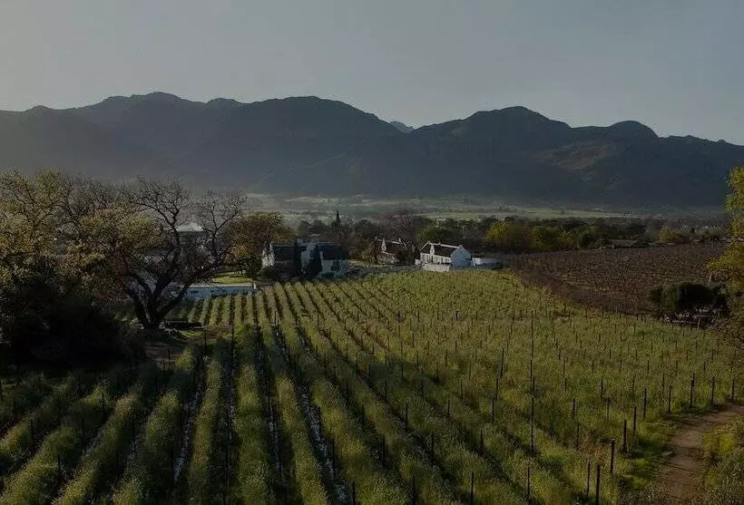 هتل Laborie Estate