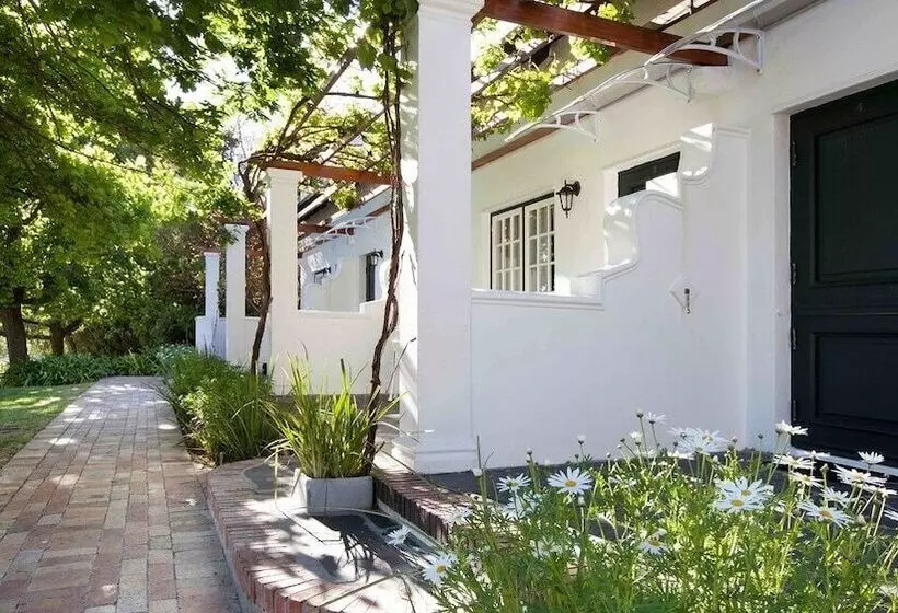 هتل Laborie Estate