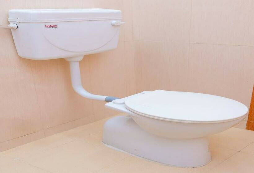 Hotell Oyo 9054 Velaga Inn