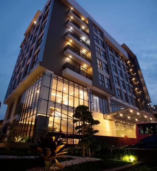 ホテル Swiss Belinn Gajah Mada Medan