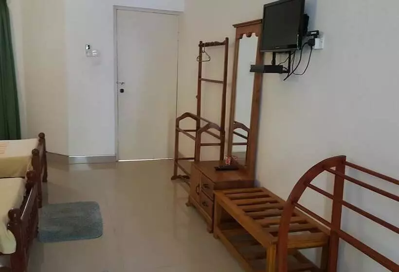 هتل Wood Side Tour Inn