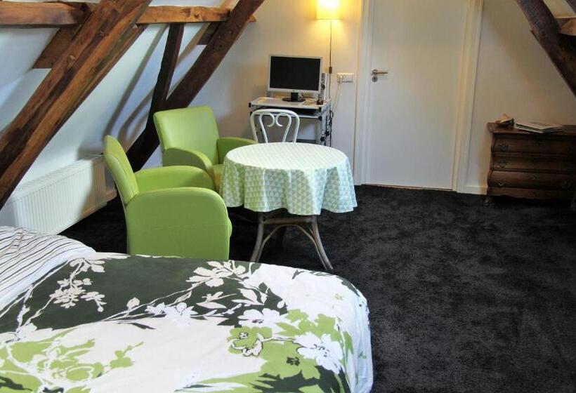 مبيت وإفطار De Oude Pastorie