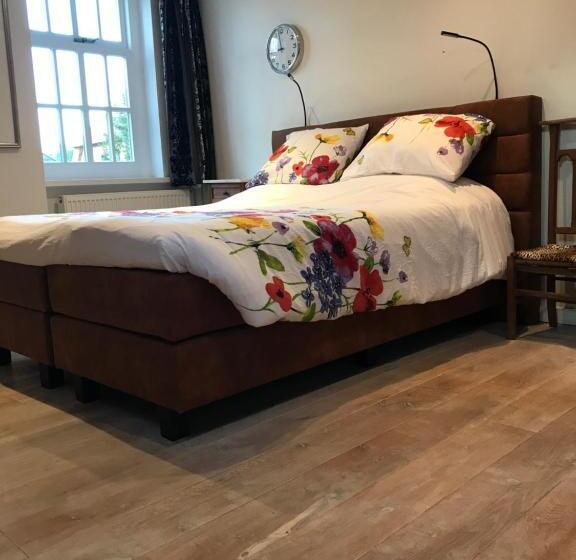 مبيت وإفطار De Oude Pastorie