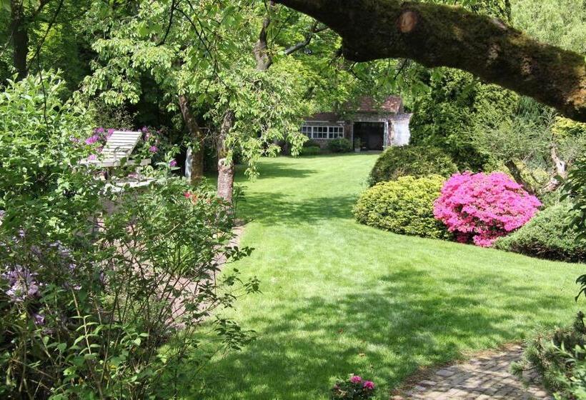 مبيت وإفطار De Oude Pastorie