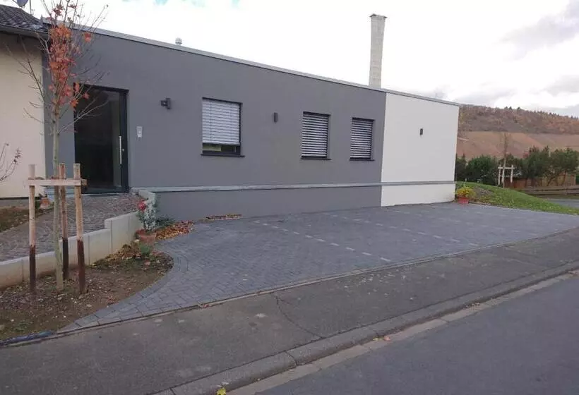 ベッドアンドブレックファースト Wein Quartier Leo Pazen