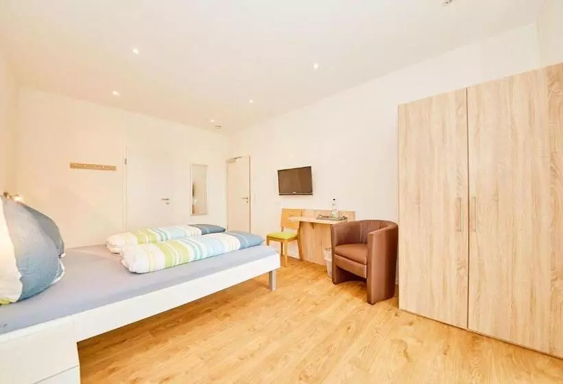 ベッドアンドブレックファースト Wein Quartier Leo Pazen