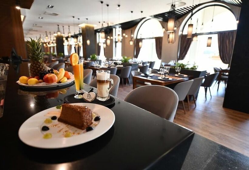 هتل Austria & Bosna