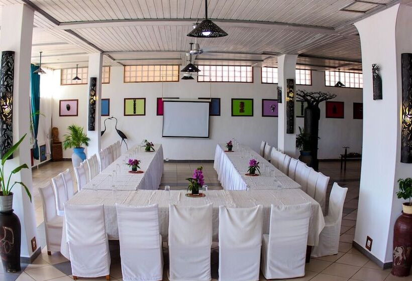 هتل Gassy Country House