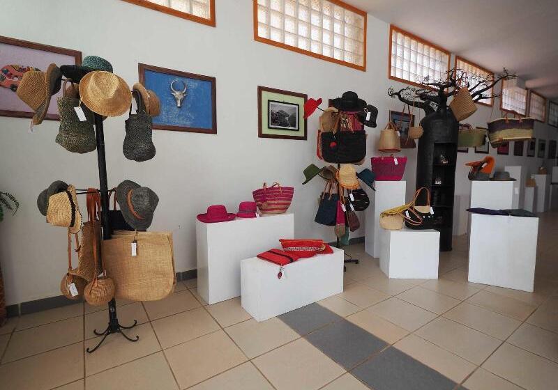 هتل Gassy Country House