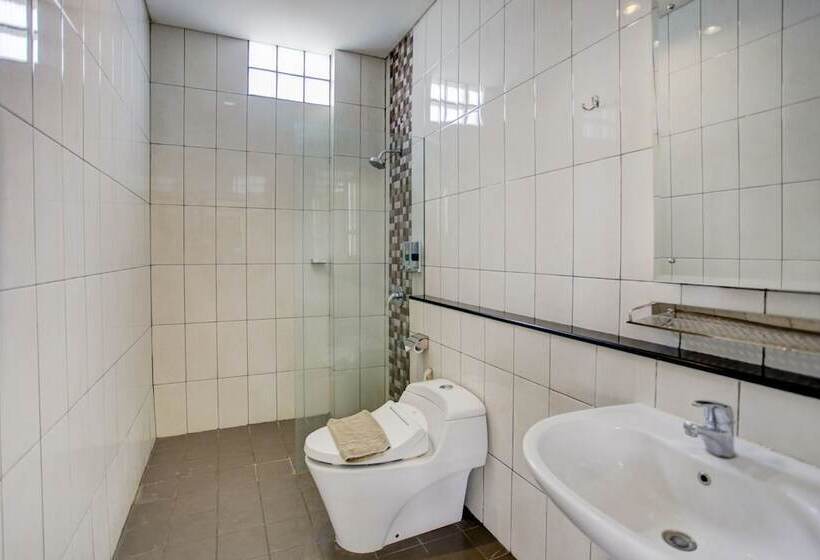 Collection O Hotel Igloo