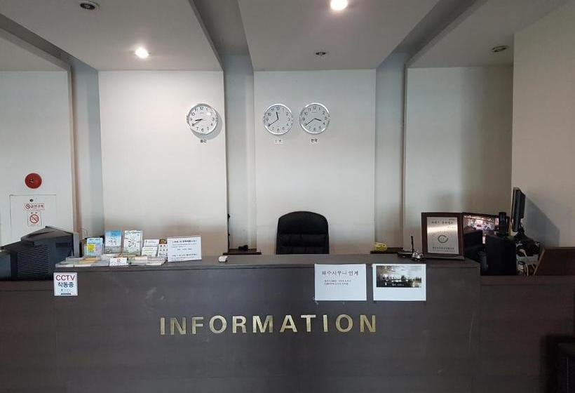 Мотель Pine Beach