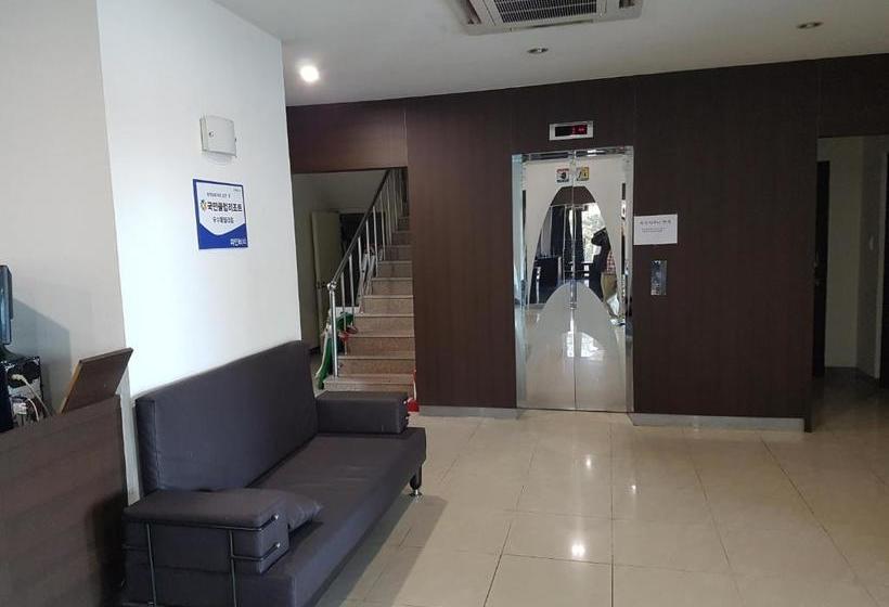 Мотель Pine Beach