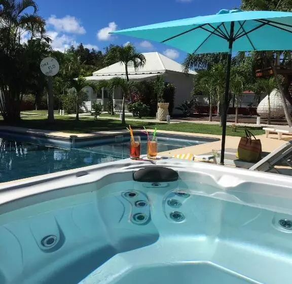 Aamiaismajoitus (B&B) Chambres D Hôtes Chez Flo