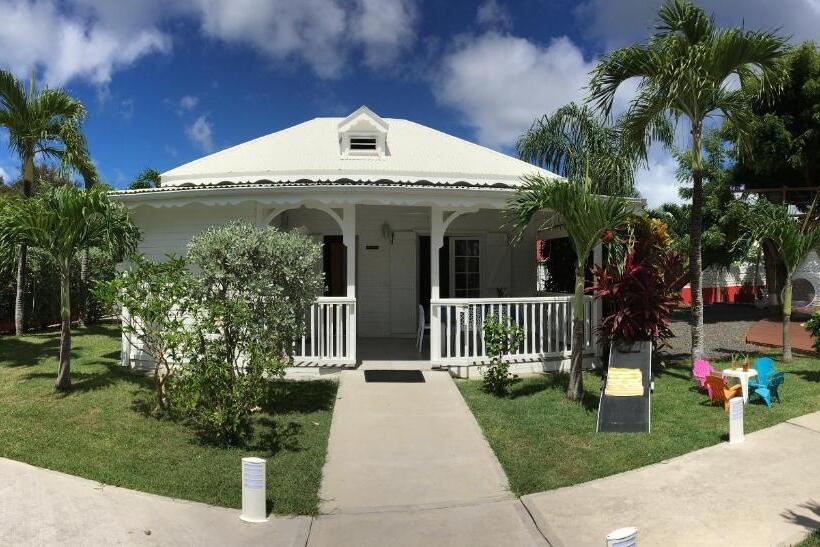 تختخواب و صبحانه Chambres D Hôtes Chez Flo