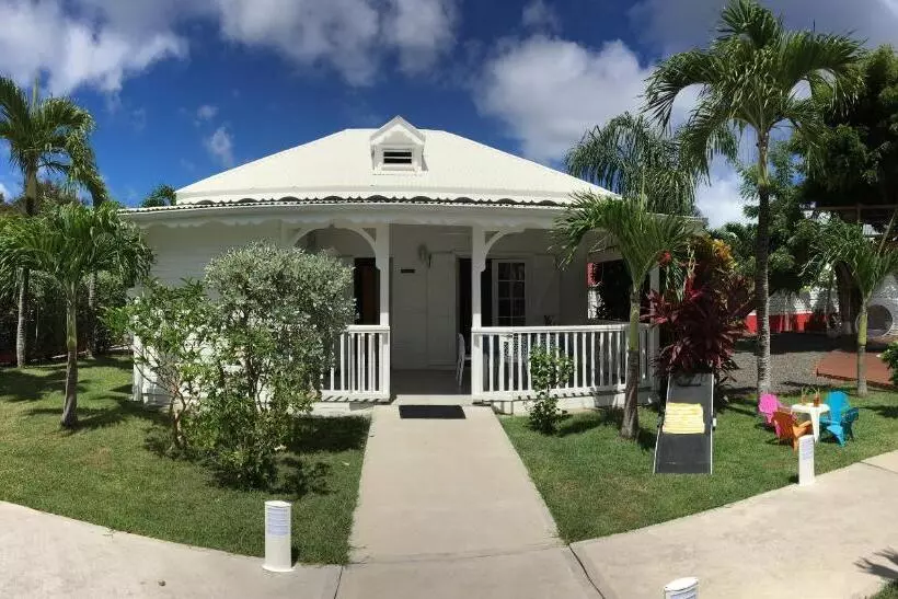 Aamiaismajoitus (B&B) Chambres D Hôtes Chez Flo