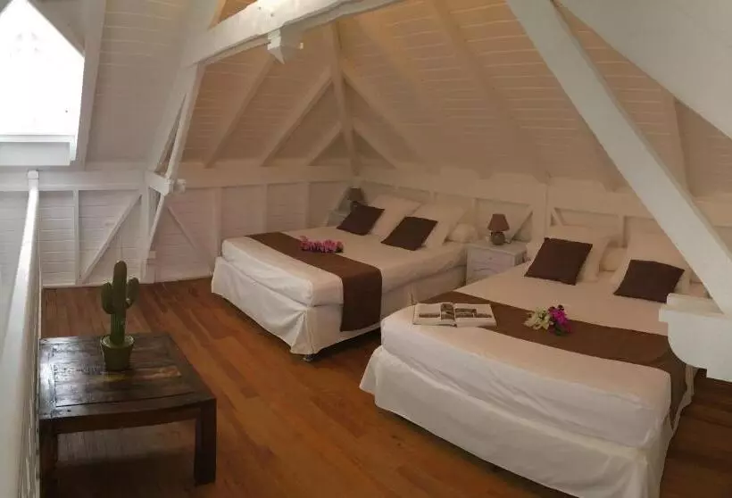 Aamiaismajoitus (B&B) Chambres D Hôtes Chez Flo